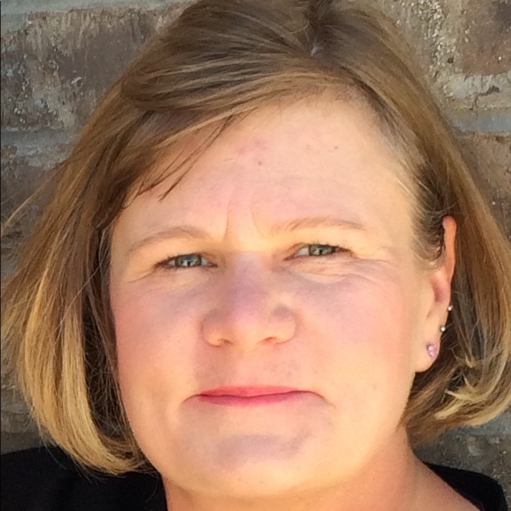 Meet your Posher, Dana a